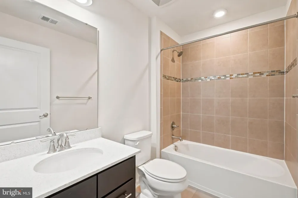 22311 TEES TERRACE Ashburn, VA 20148