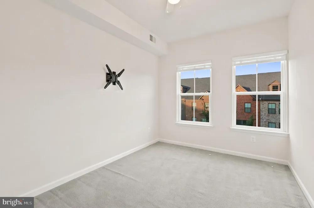 22311 TEES TERRACE Ashburn, VA 20148