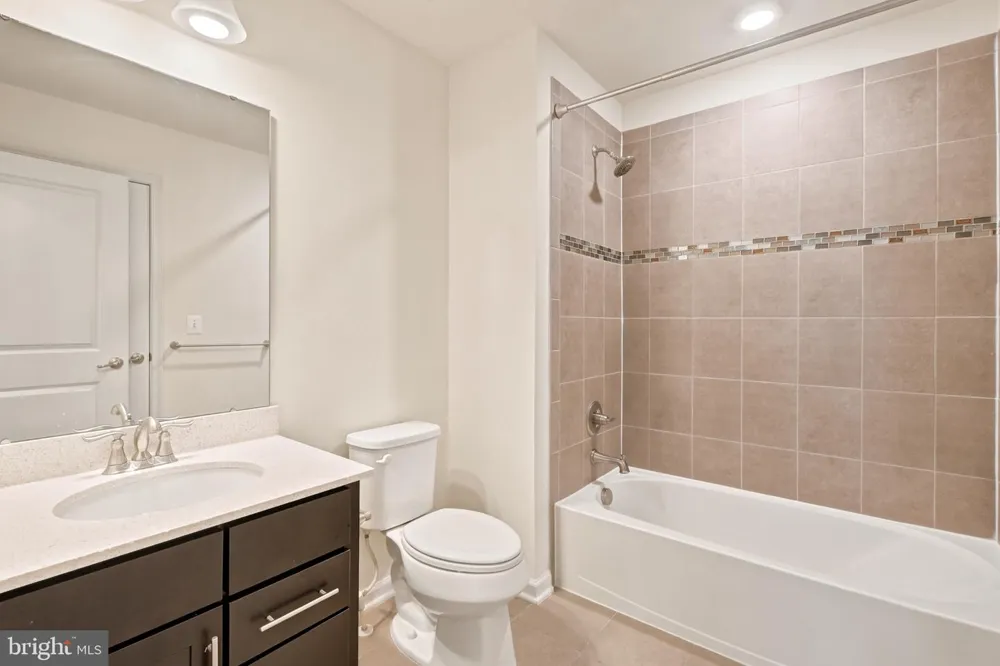 22311 TEES TERRACE Ashburn, VA 20148