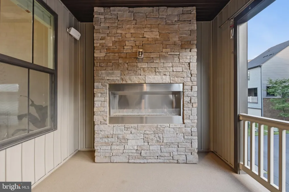 22311 TEES TERRACE Ashburn, VA 20148
