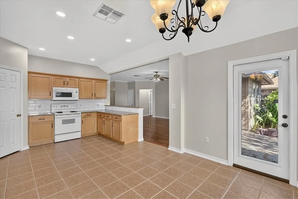 1902 Spanish Corpus Christi, TX 78410