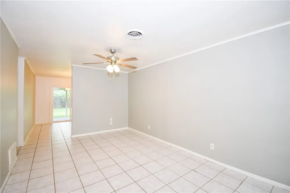 1209 Dallas Street Portland, TX 78374