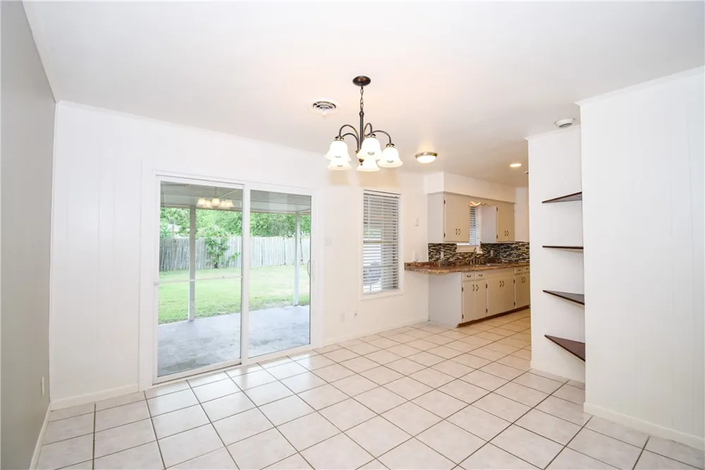 1209 Dallas Street Portland, TX 78374