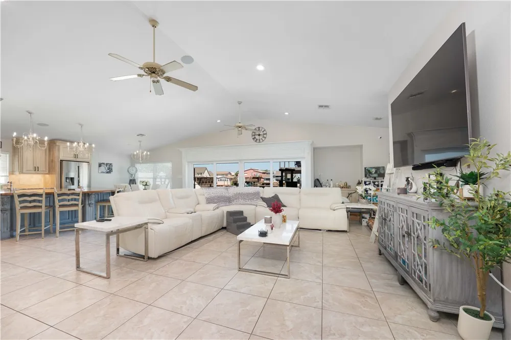 13730 Hawksnest Bay Drive Corpus Christi, TX 78418