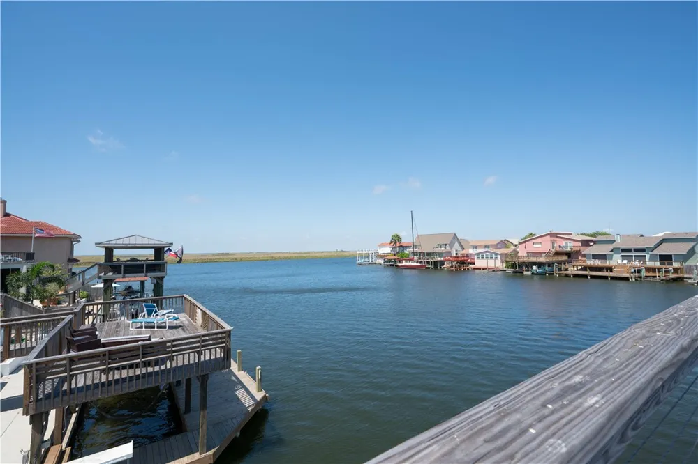13730 Hawksnest Bay Drive Corpus Christi, TX 78418