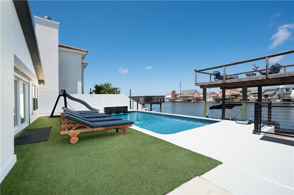 13730 Hawksnest Bay Drive Corpus Christi, TX 78418