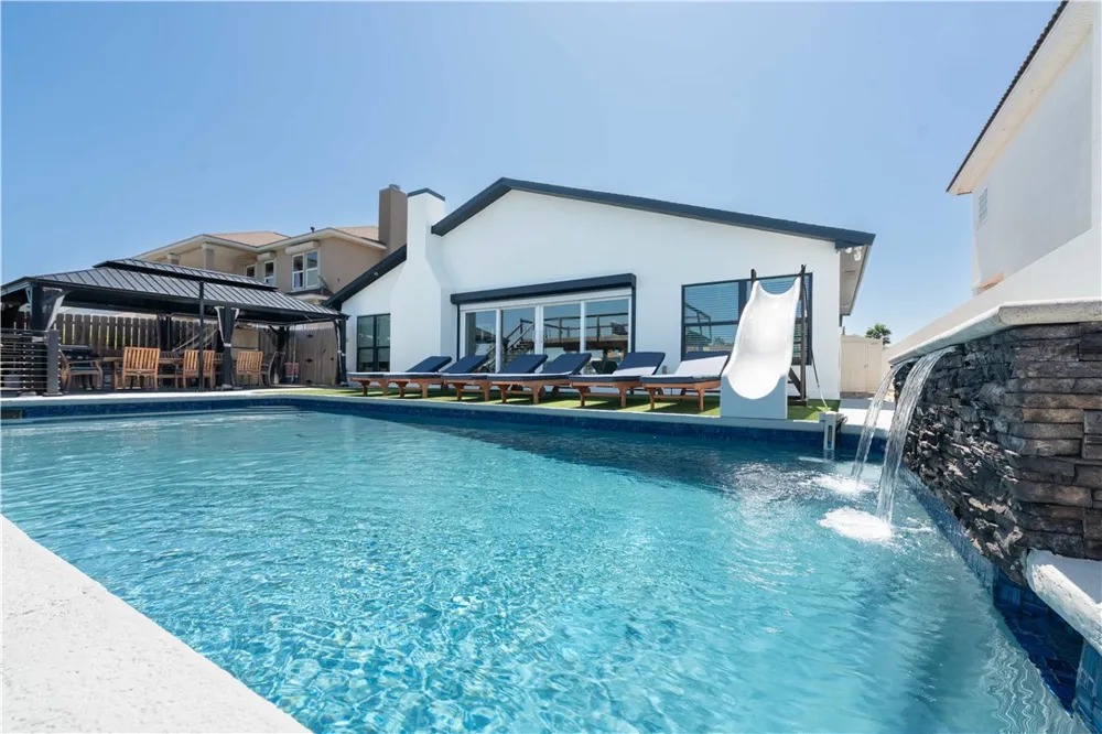13730 Hawksnest Bay Drive Corpus Christi, TX 78418