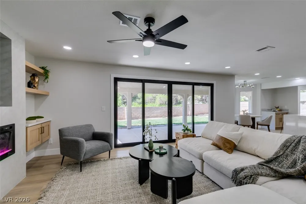 2729 Fire Water Court Las Vegas, NV 89117