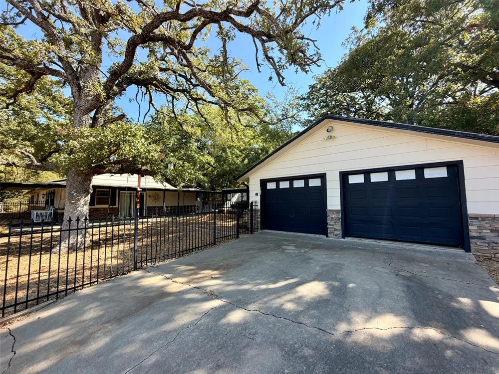 7386 Sooner Road Kingston, OK 73439