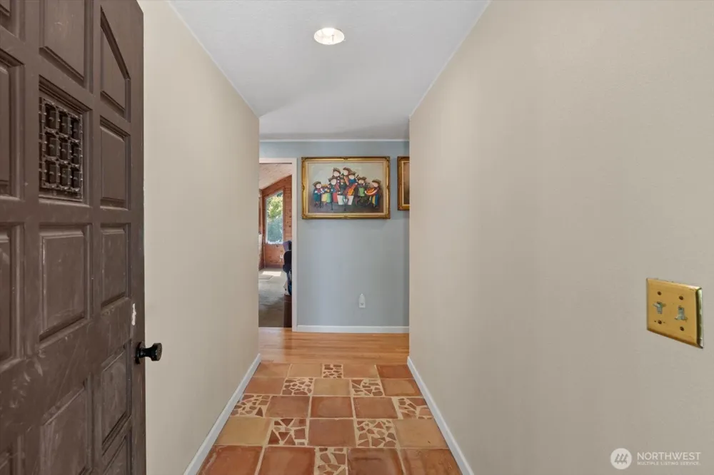 19224 Sprague Drive Bothell, WA 98012