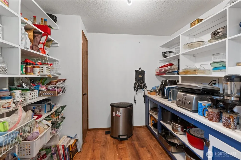 19224 Sprague Drive Bothell, WA 98012