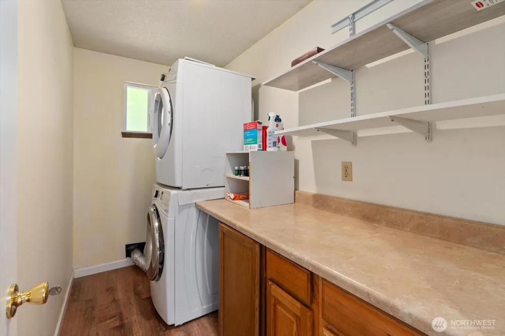 19224 Sprague Drive Bothell, WA 98012