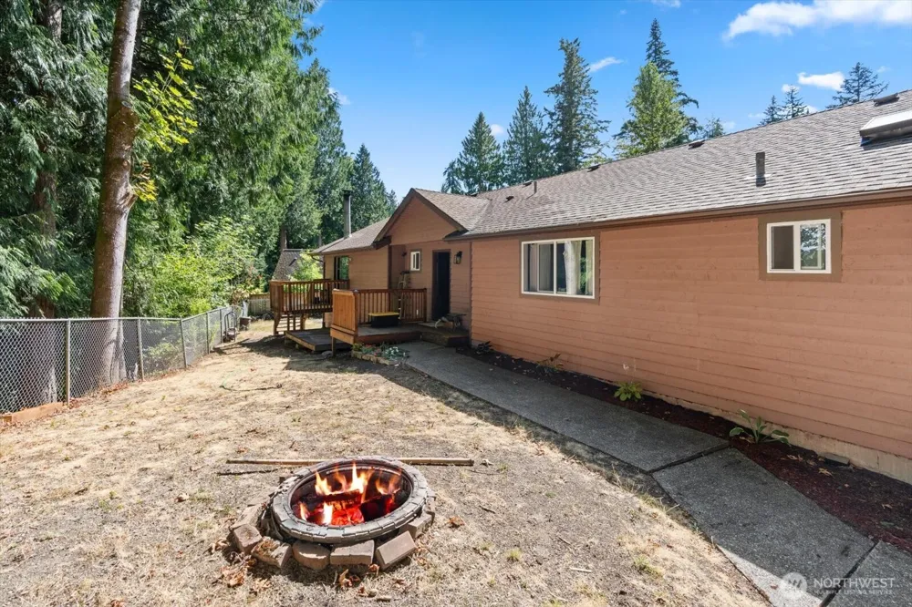 19224 Sprague Drive Bothell, WA 98012