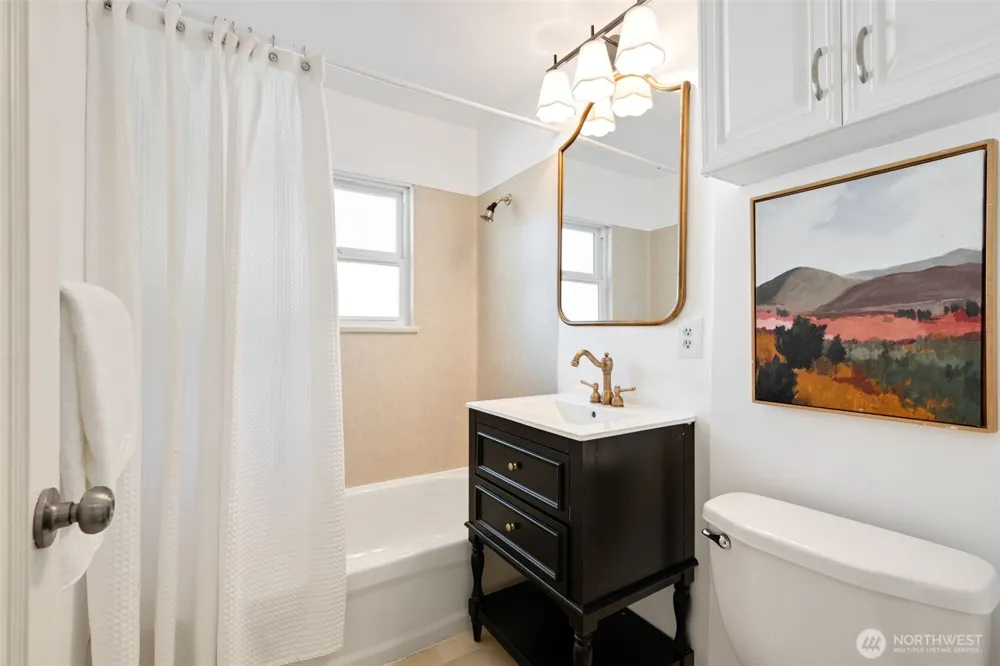 320 NE 156th Street Shoreline, WA 98155
