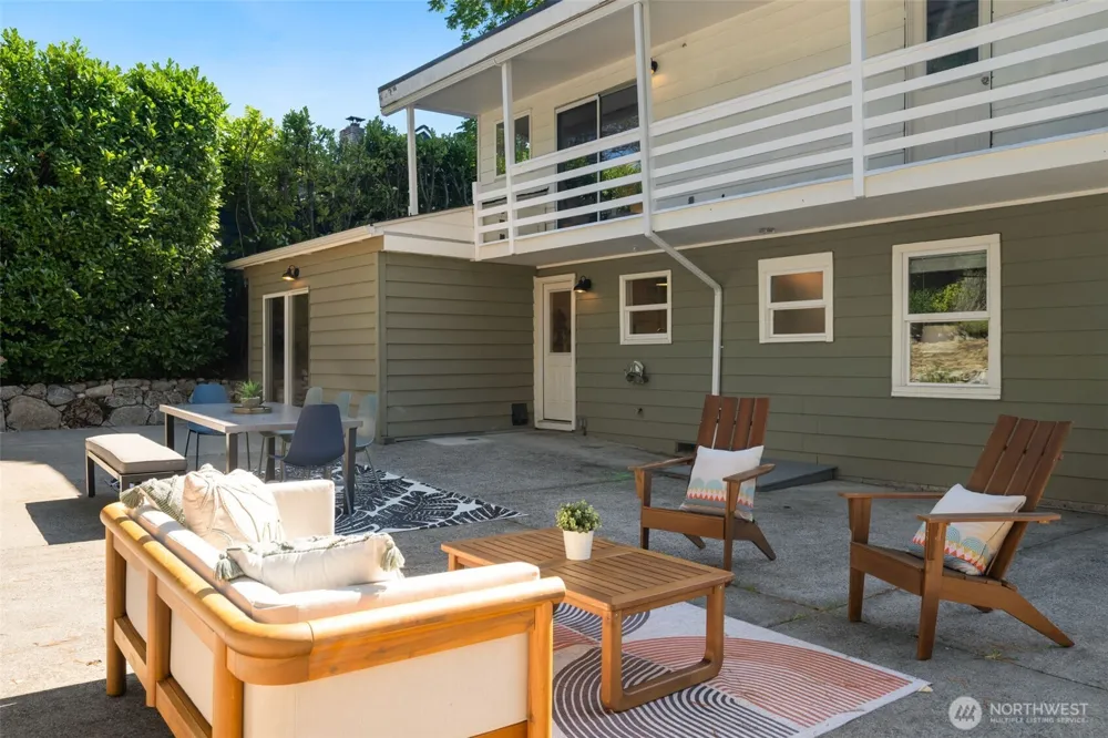320 NE 156th Street Shoreline, WA 98155