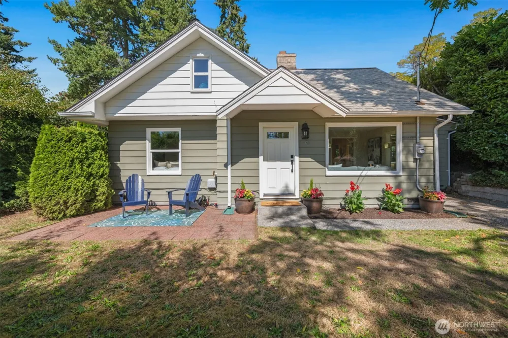 320 NE 156th Street Shoreline, WA 98155