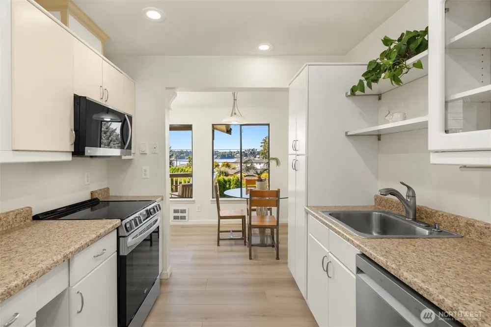 10601 Vernon Road Lake Stevens, WA 98258