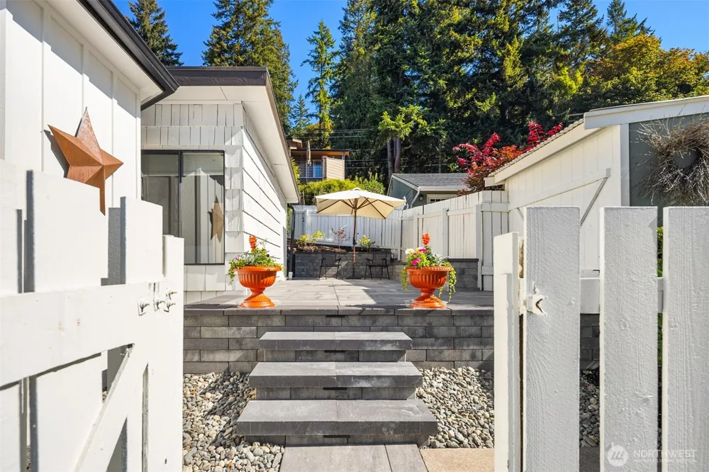 10601 Vernon Road Lake Stevens, WA 98258