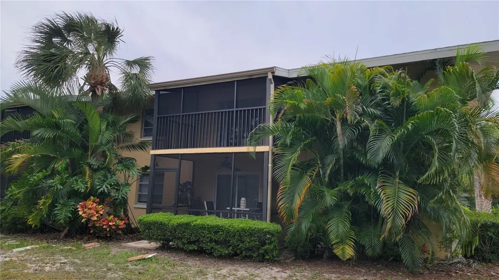 960 LACOSTA CIRCLE #2 Sarasota, FL 34237