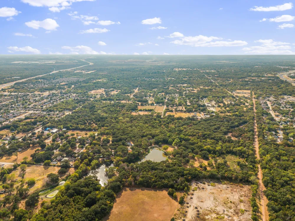 21 Crownfield Lane Dallas, TX 75217