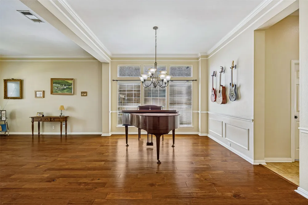 821 Shorewood Drive Coppell, TX 75019