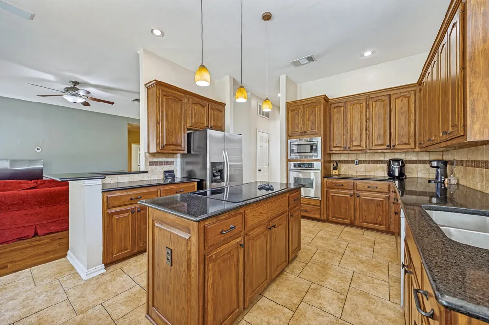 821 Shorewood Drive Coppell, TX 75019