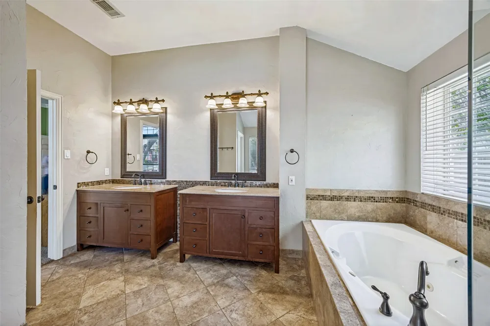 821 Shorewood Drive Coppell, TX 75019