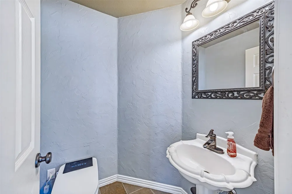 821 Shorewood Drive Coppell, TX 75019
