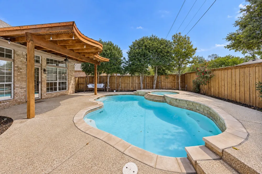 821 Shorewood Drive Coppell, TX 75019