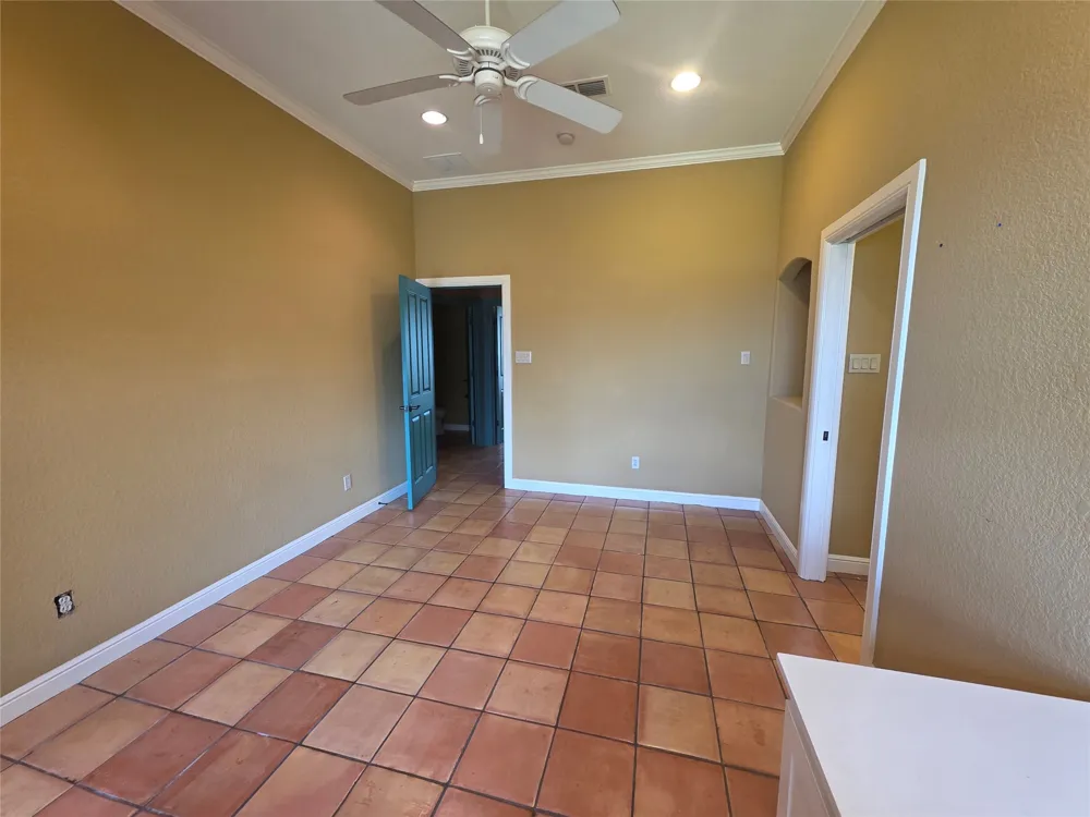 4204 Bluff View Drive Granbury, TX 76048