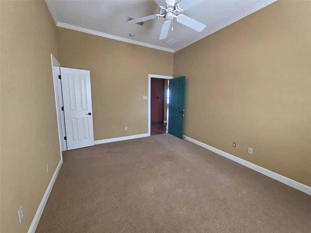4204 Bluff View Drive Granbury, TX 76048