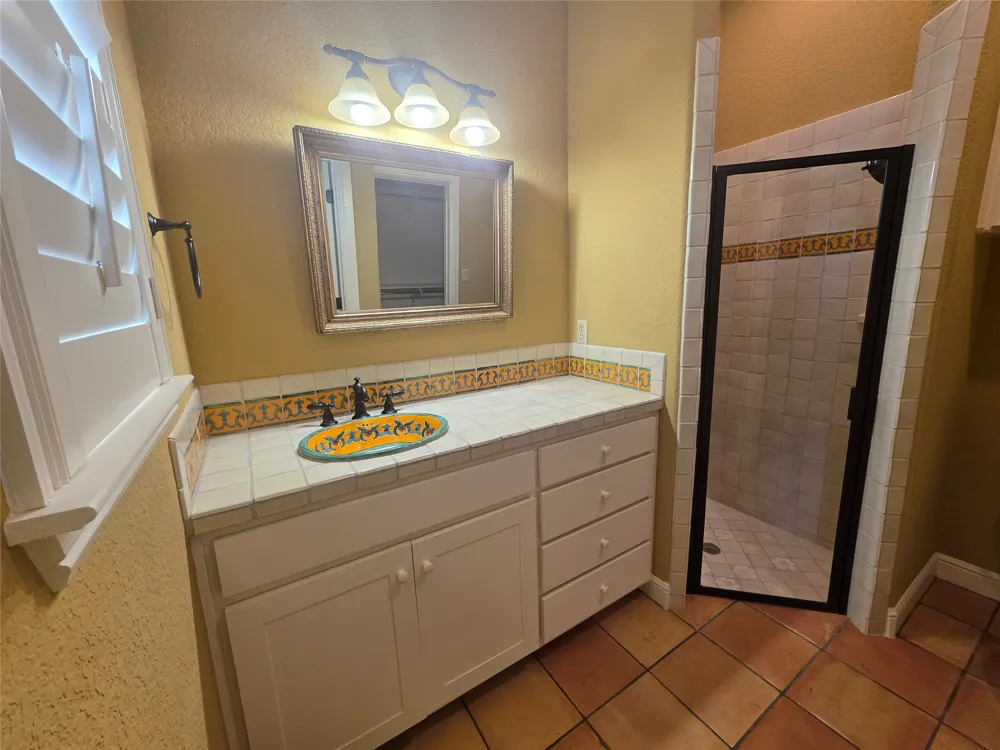4204 Bluff View Drive Granbury, TX 76048