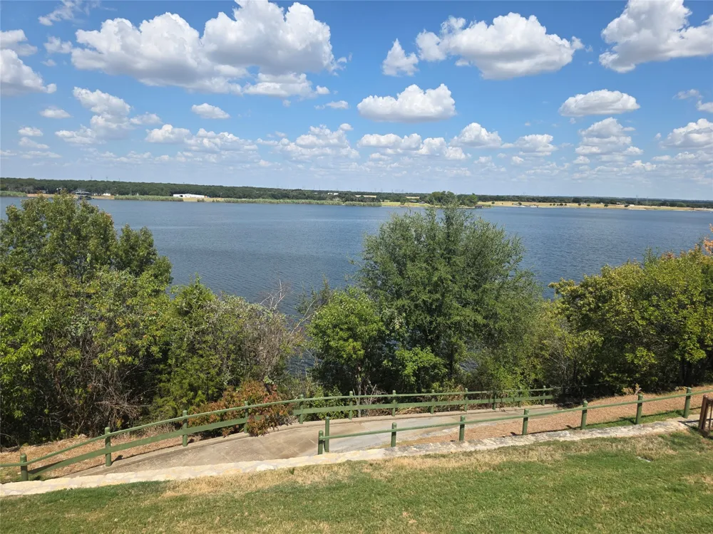 4204 Bluff View Drive Granbury, TX 76048