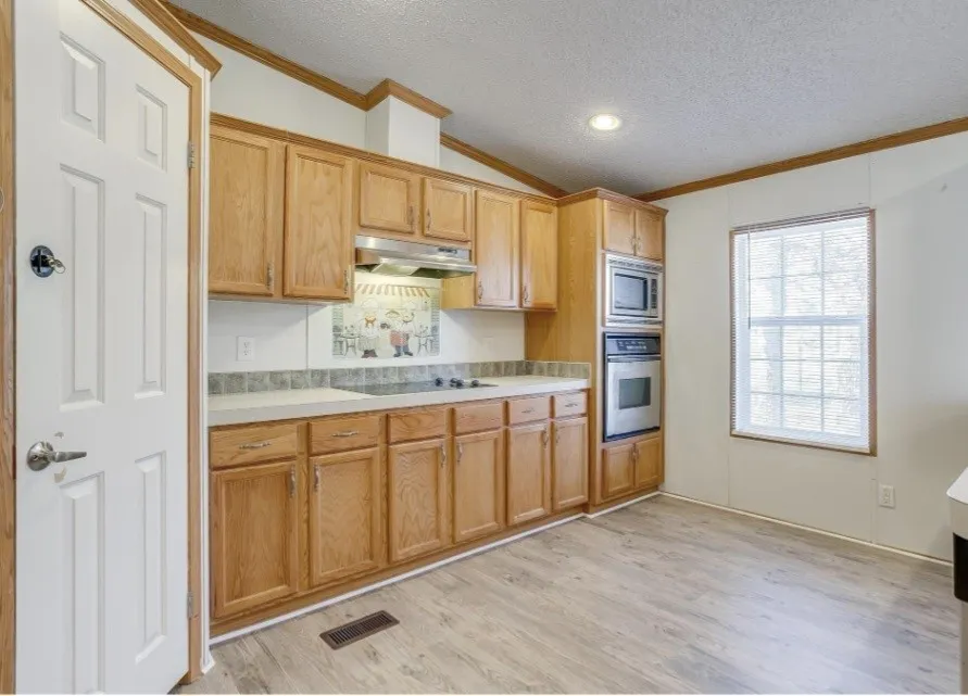 185 County Road 4869 Azle, TX 76020