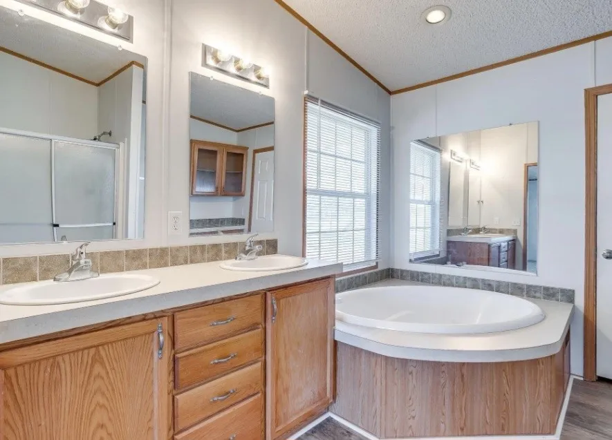 185 County Road 4869 Azle, TX 76020