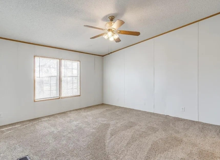 185 County Road 4869 Azle, TX 76020