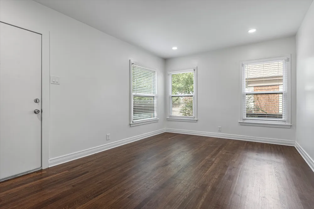 6206 Winton Street Dallas, TX 75214