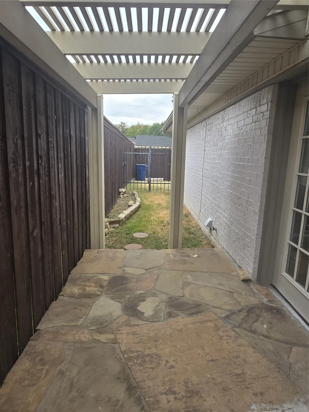1117 Mill River Drive Garland, TX 75043
