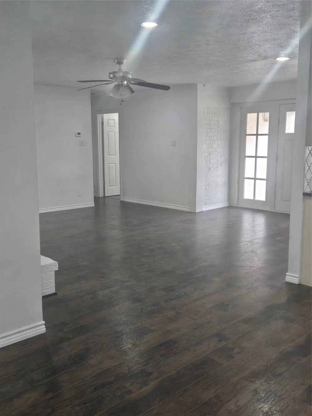 1117 Mill River Drive Garland, TX 75043
