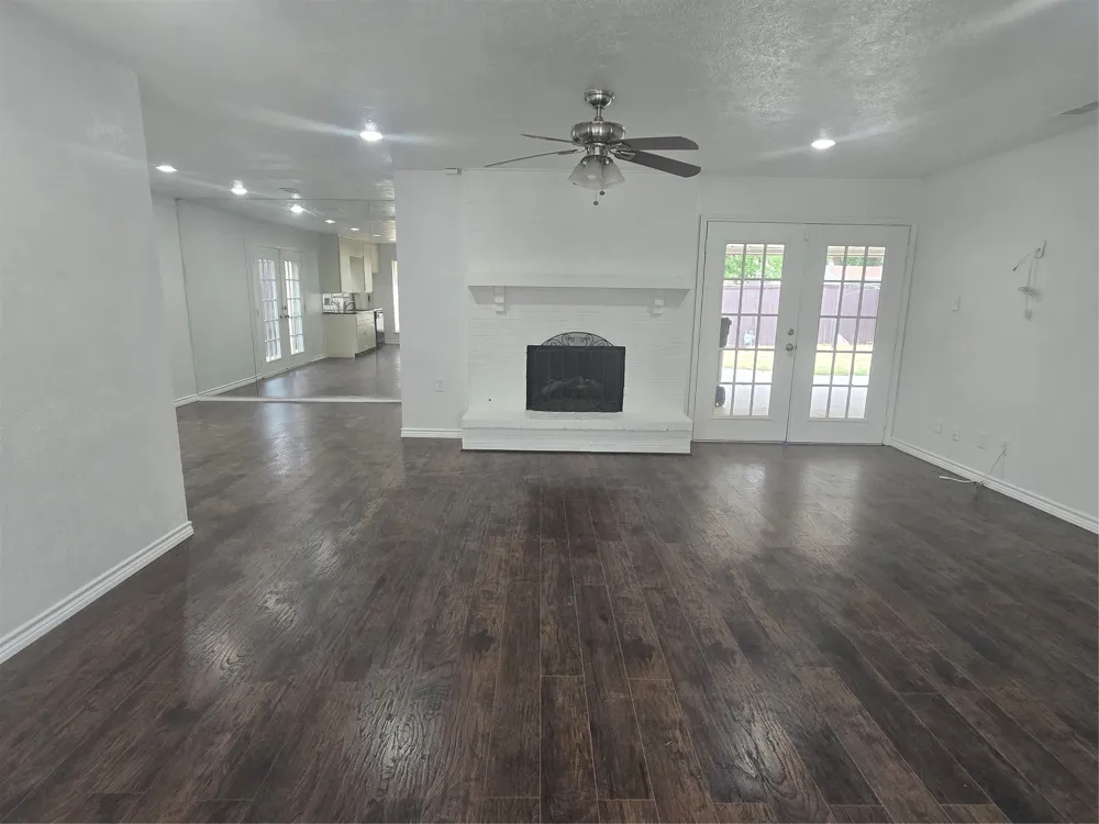 1117 Mill River Drive Garland, TX 75043