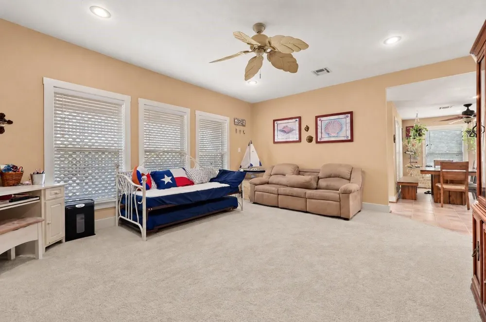218 24th Street San Leon, TX 77539