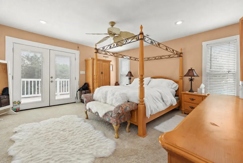 218 24th Street San Leon, TX 77539