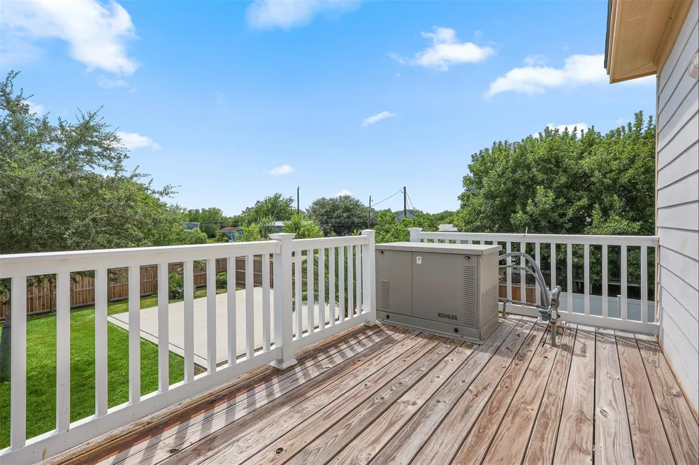 218 24th Street San Leon, TX 77539