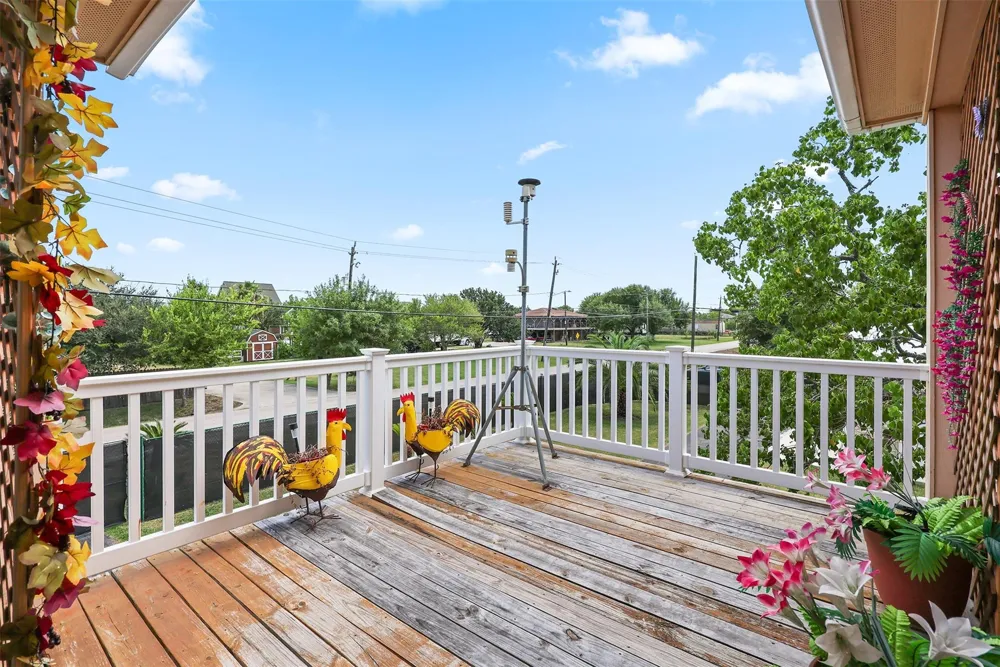 218 24th Street San Leon, TX 77539