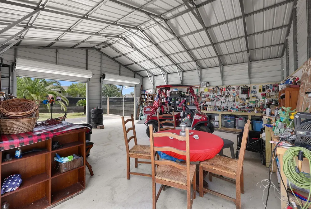 218 24th Street San Leon, TX 77539
