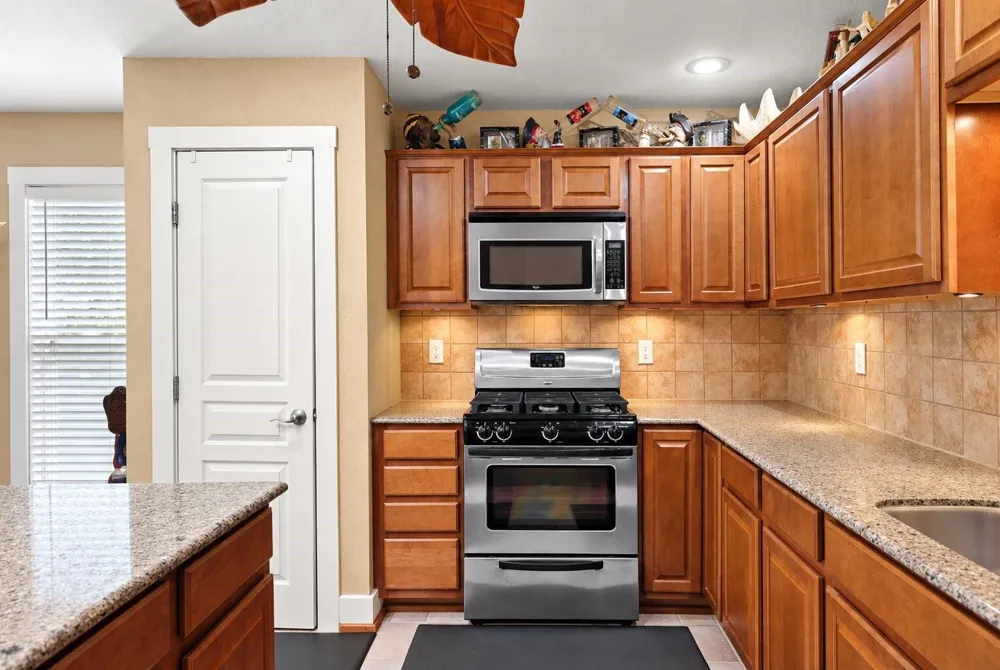 218 24th Street San Leon, TX 77539