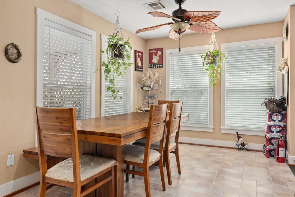 218 24th Street San Leon, TX 77539