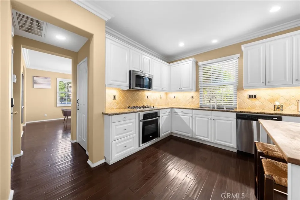 78 Keepsake Irvine, CA 92618