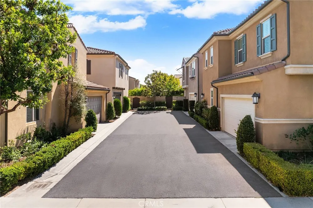 78 Keepsake Irvine, CA 92618