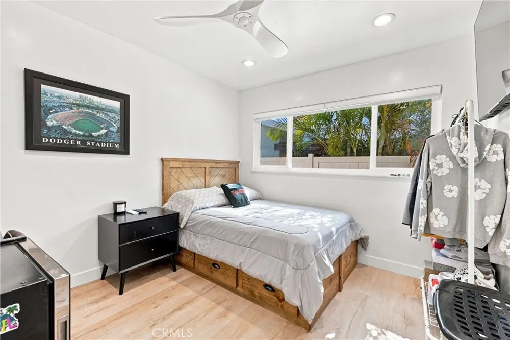 9654 La Reina Downey, CA 90240